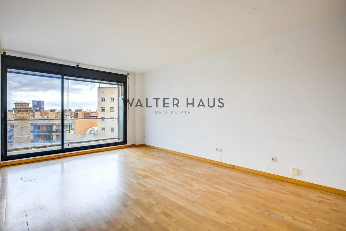 Haus in Sant Martí, Barcelona, Spanien 1 - 19060824