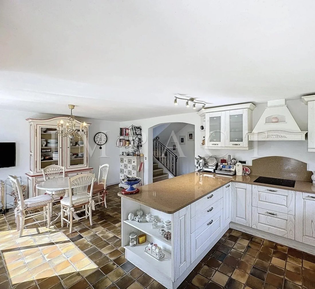 Villa in Cannes, Provence-Alpes-Côte d'Azur, France 4 - 19059816