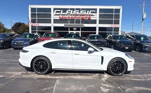 2023 Porsche Panamera Platinum Edition Sedan 4D in Milwaukee, WI, United States 1
