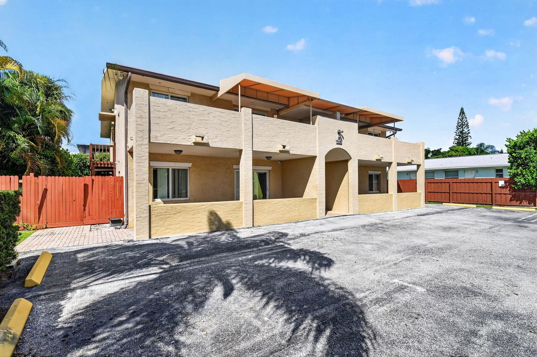 West Palm Beach, Florida, United States 3 - 19059835