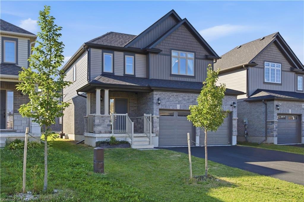 House in Stratford, Ontario, Canada 2 - 19061560
