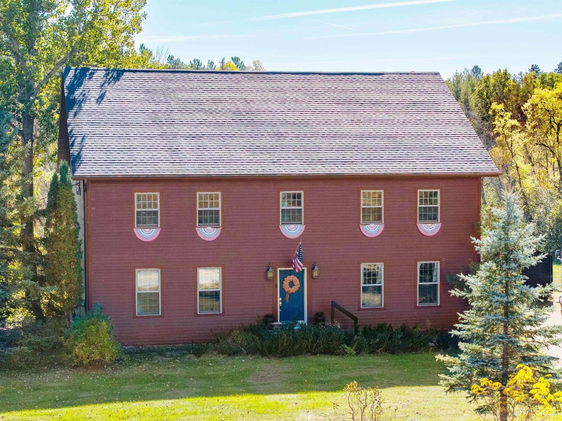 House in Pembine, Wisconsin, United States 1 - 19063389