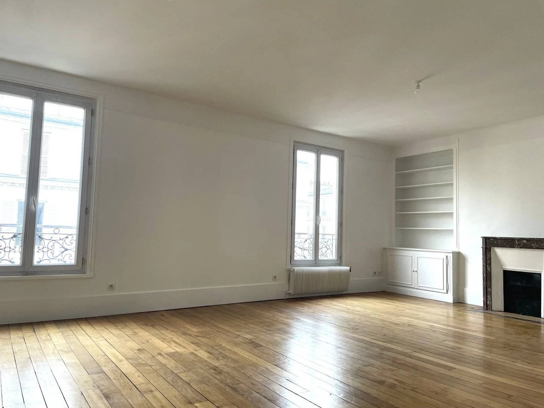 Apartment in Hôtel de Ville-Planchette, Levallois-Perret, France 2 - 19060781