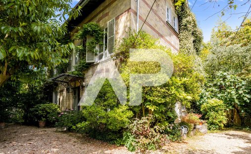 House in Beau Site-Pommerets-Binelles, Sevres, France 1