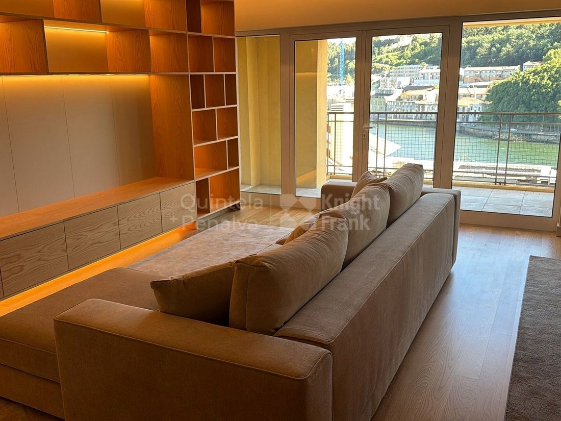 Apartamento en Lordelo do Ouro y Massarelos, Distrito de Oporto, Portugal 1 - 18099434