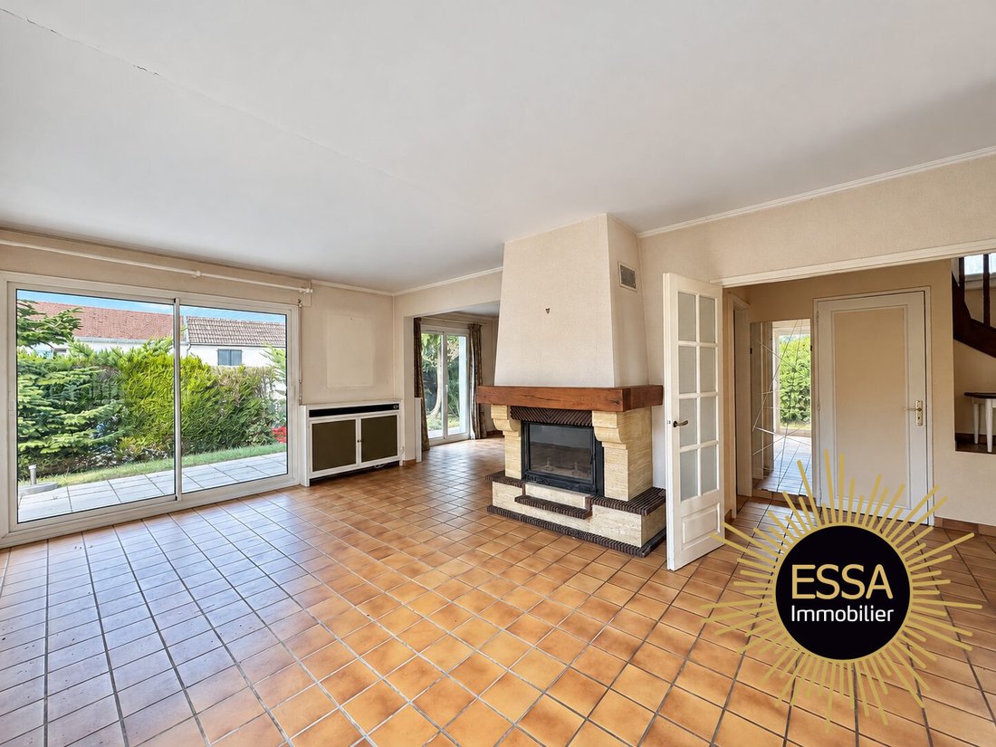 Casa en Les Residences, Noisy-le-Roi, Francia 1 - 19065661