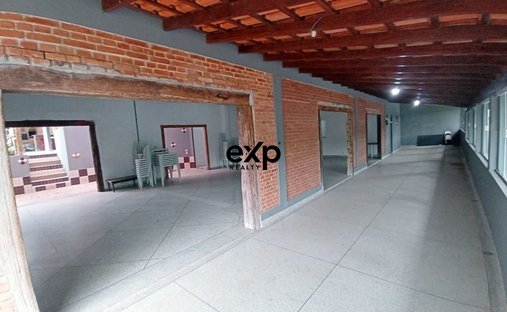 Country House in Valinhos, State of São Paulo, Brazil 1