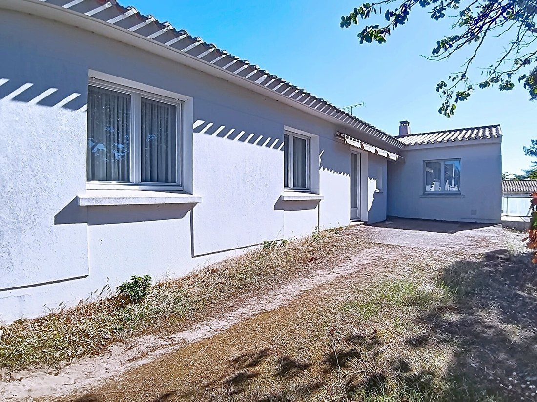 Villa in Arrondissement of Les Sables-d'Olonne, Pays de la Loire, France 3 - 18935827