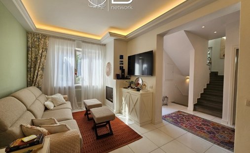 Villa in Tonfano, Pietrasanta, Italien 1