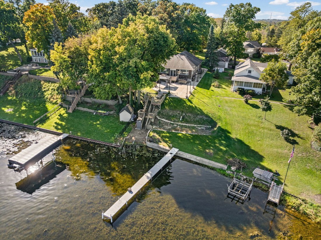 House in Antioch, Illinois, United States 2 - 19063322