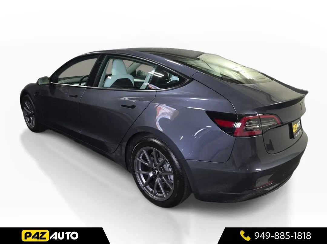 Sedan in Laguna Hills, CA, United States 3 - 19058333