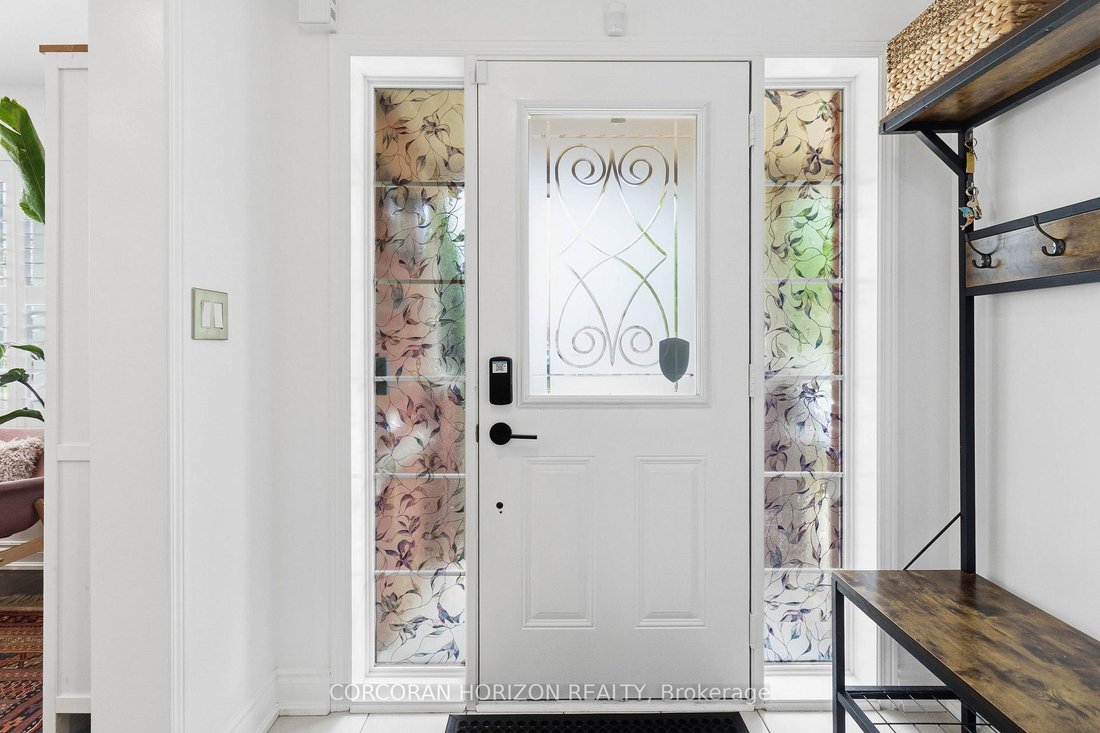 House in Oakville, Ontario, Canada 4 - 19061785