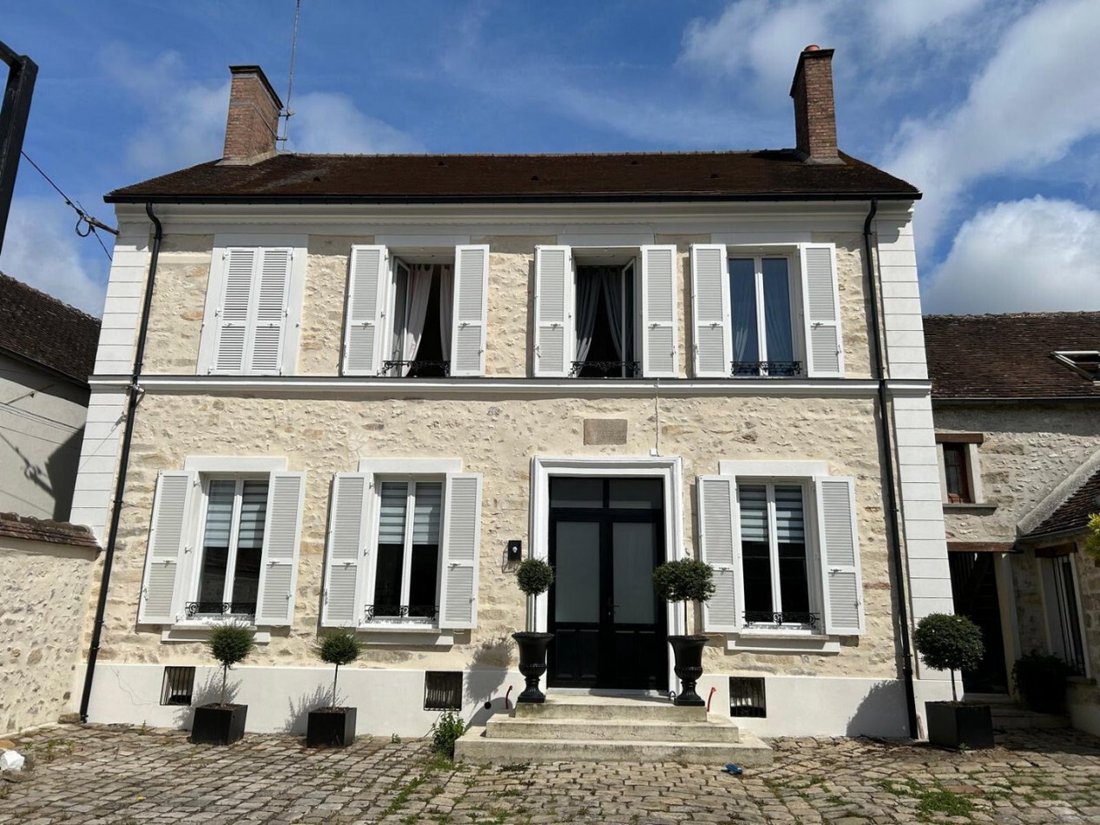 Casa en Fontainebleau, Isla de Francia, Francia 1 - 18292243