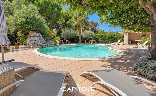 Villa in Les Groules-Les Breguieres, Antibes, France 1