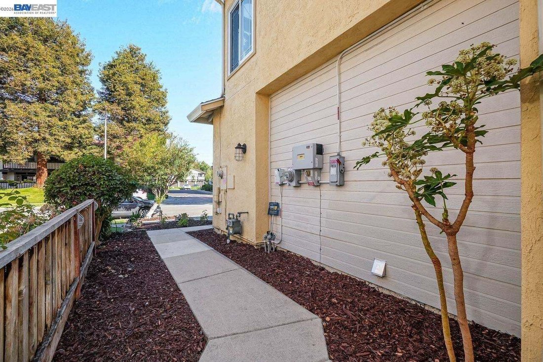 Townhouse in Newark, California, United States 4 - 19062627