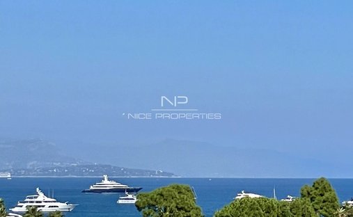 Villa a Ponteil, Antibes, Francia 1