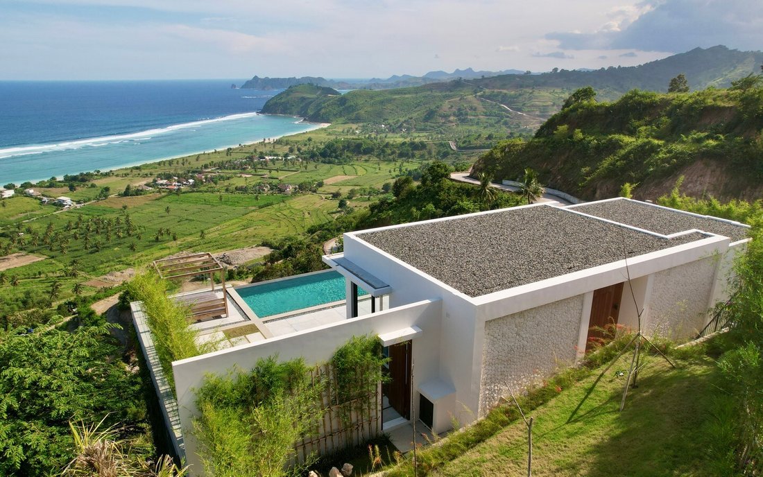 Villa in Kecamatan Praya Barat, West Nusa Tenggara, Indonesia 1 - 19065212
