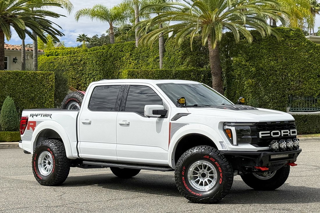 Pickup in West Hollywood, CA, United States 3 - 19061290