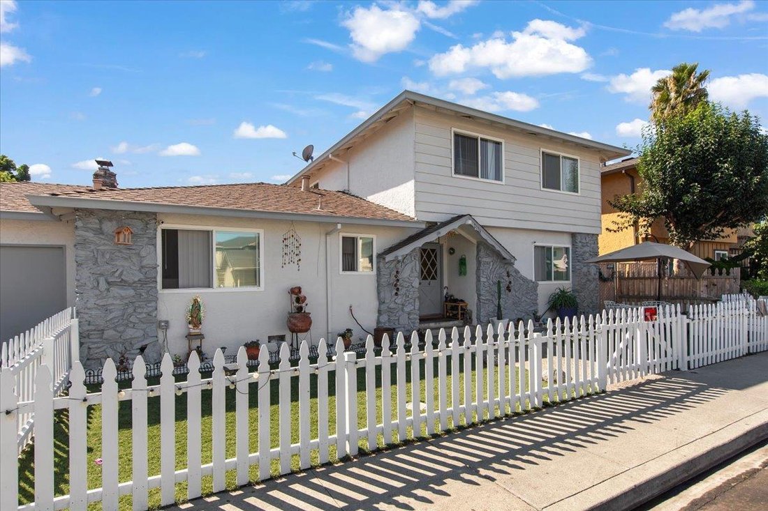 Santa Clara, California, United States 2 - 19066378