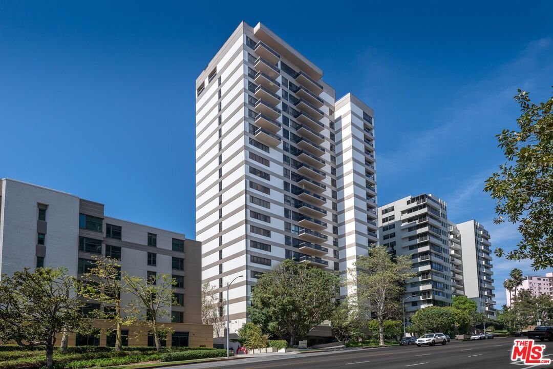 Condo in Los Angeles, California, United States 3 - 19067457