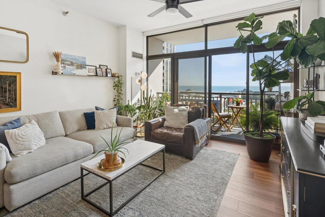 Condo in Chicago, Illinois, United States 2 - 19067277