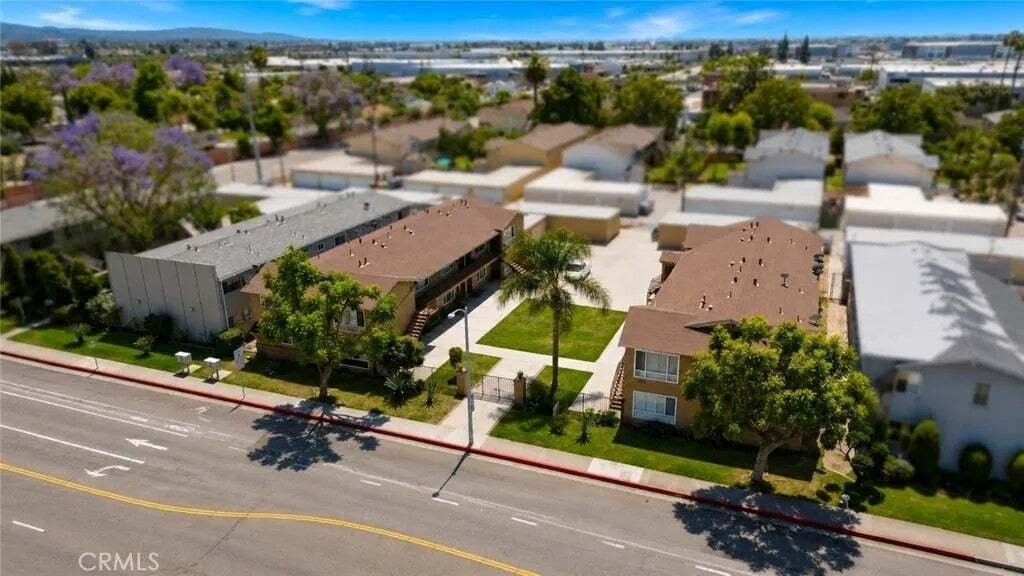 Andere in Fullerton, Kalifornien, Vereinigte Staaten 3 - 19066602
