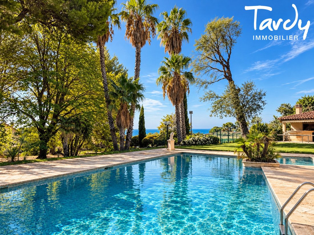Villa en La Cadière-d'Azur, Provenza-Alpes-Costa Azul, Francia 1 - 19067002