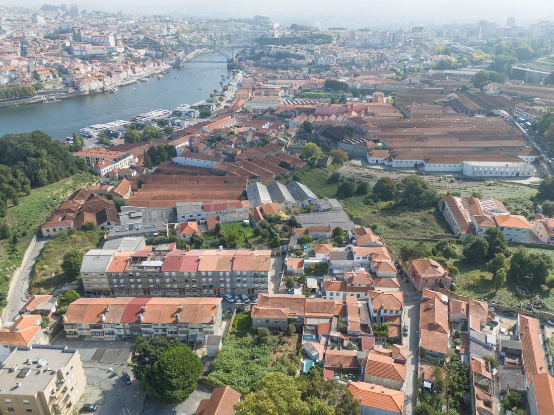 Villa en Santa Marinha y Sao Pedro da Afurada, Distrito de Oporto, Portugal 4 - 19066869