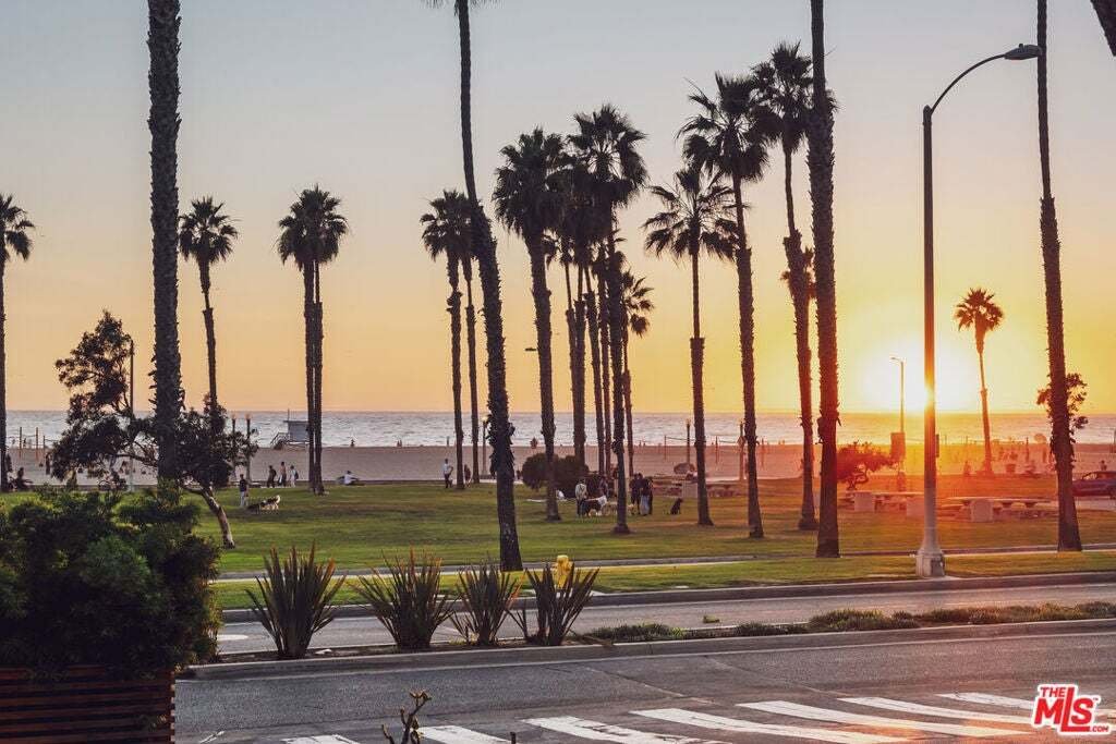 House in Santa Monica, California, United States 5 - 19065985