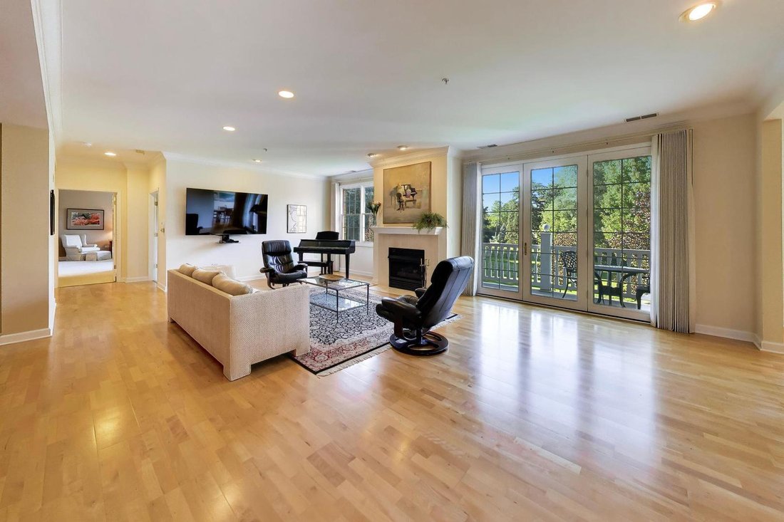 Condo in Winnetka, Illinois, United States 5 - 19057970