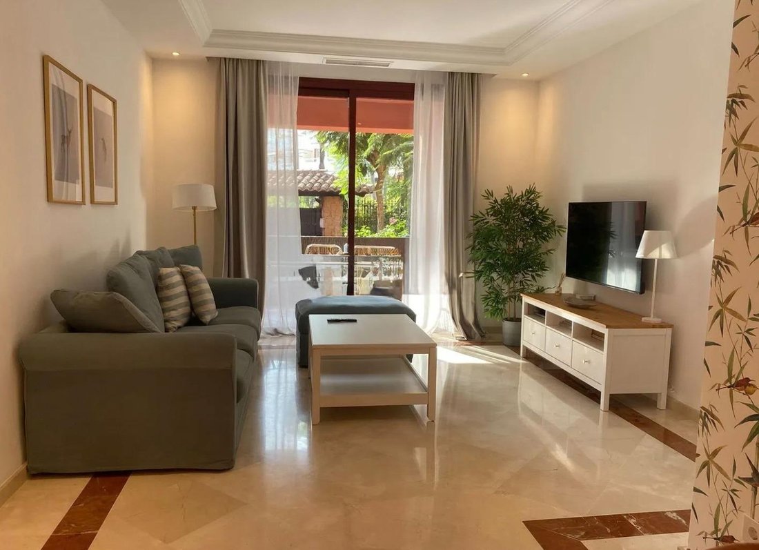 Wohnung in Elviria-Cabopino, Marbella, Spanien 3 - 19067165