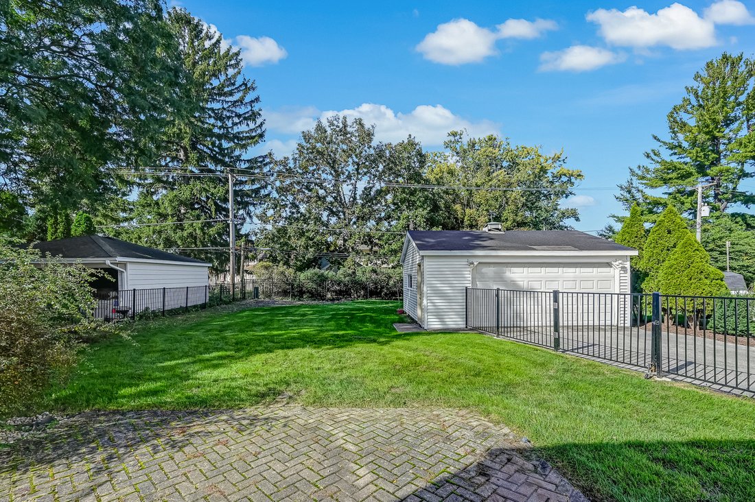 House in Clarendon Hills, Illinois, United States 3 - 19067454