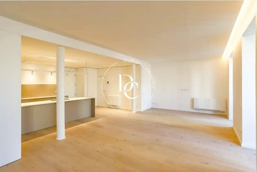 Wohnung in Eixample, Barcelona, Spanien 2 - 19067188
