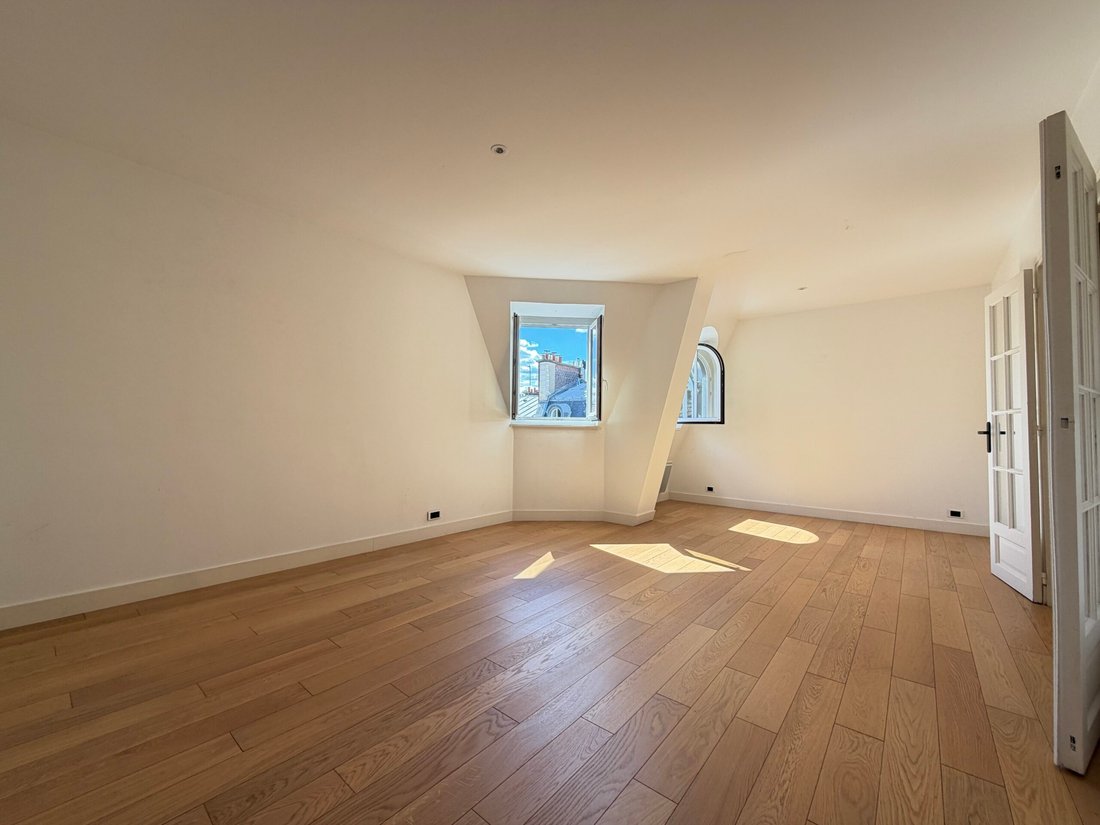 Appartement à Saint Philippe du Roule, Paris 8e Arrondissement, Paris 2 - 19067082