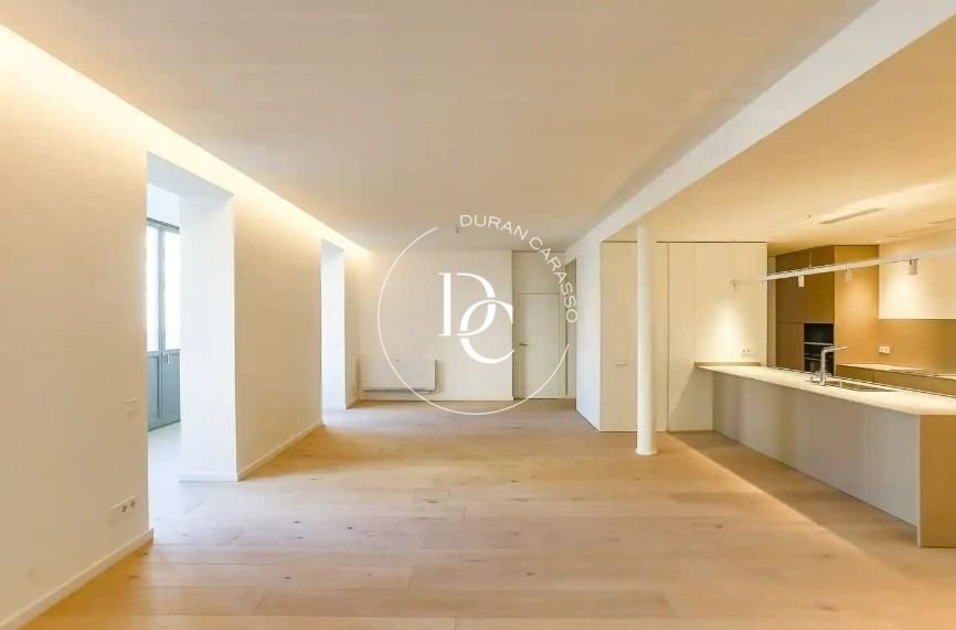 Wohnung in Eixample, Barcelona, Spanien 1 - 19067188