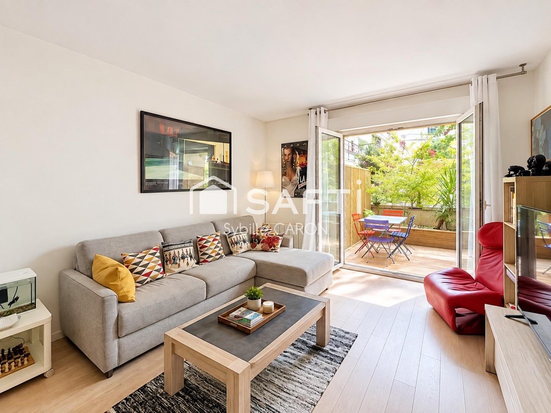 Apartment in Espaces Jeunes, Issy-les-Moulineaux, France 2 - 19067863