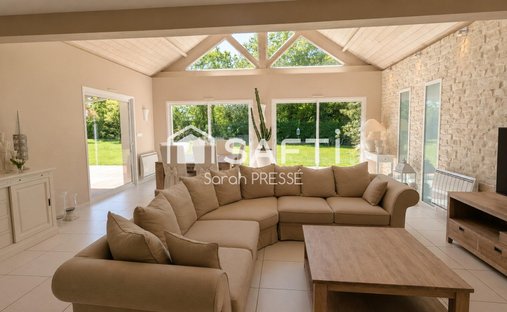 House in Saint-Mars-du-Desert, Pays de la Loire, France 1