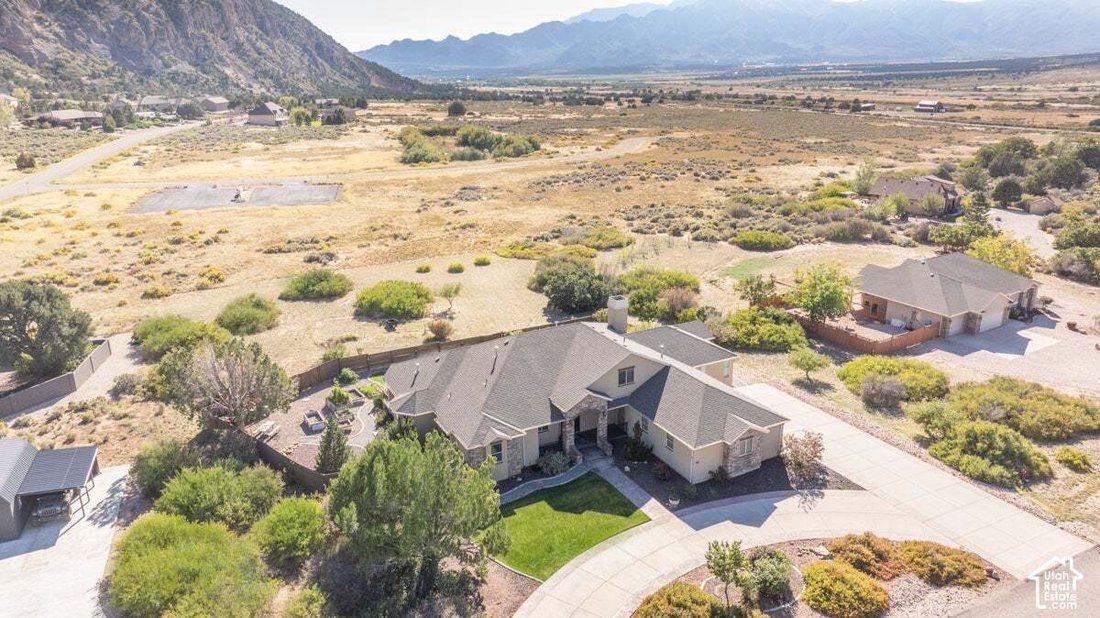 House in New Harmony, Utah, United States 1 - 19066180