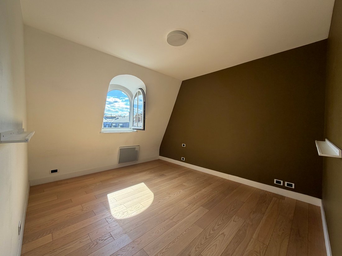 Appartement à Saint Philippe du Roule, Paris 8e Arrondissement, Paris 4 - 19067082