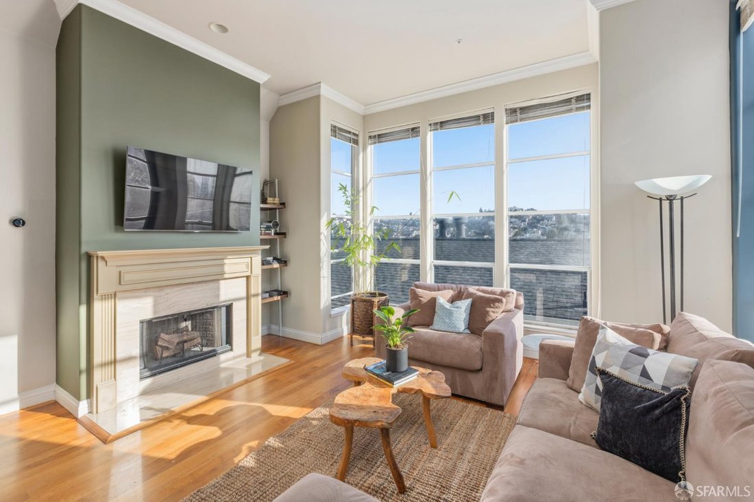 Condo in San Francisco, California, United States 4 - 19066046