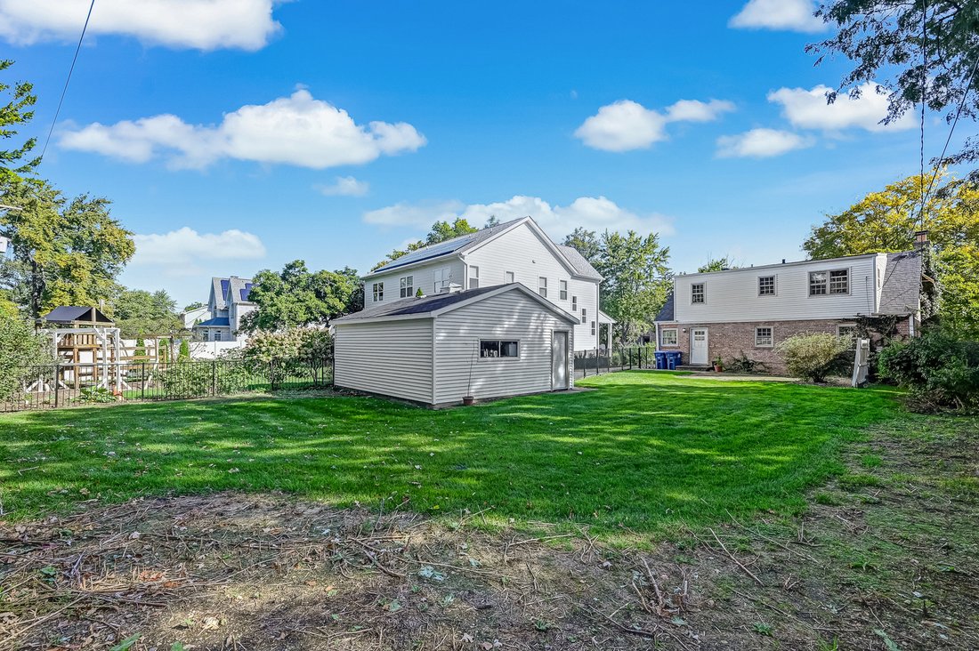 House in Clarendon Hills, Illinois, United States 4 - 19067454