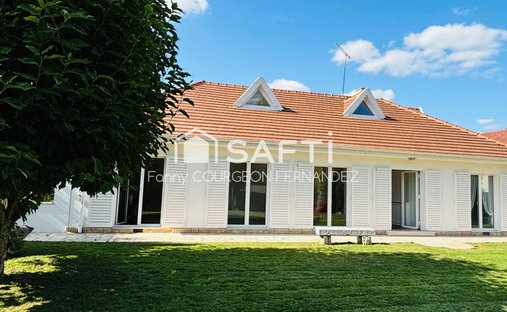 Haus in Le Mesnil-Aubry, Île-de-France, Frankreich 1