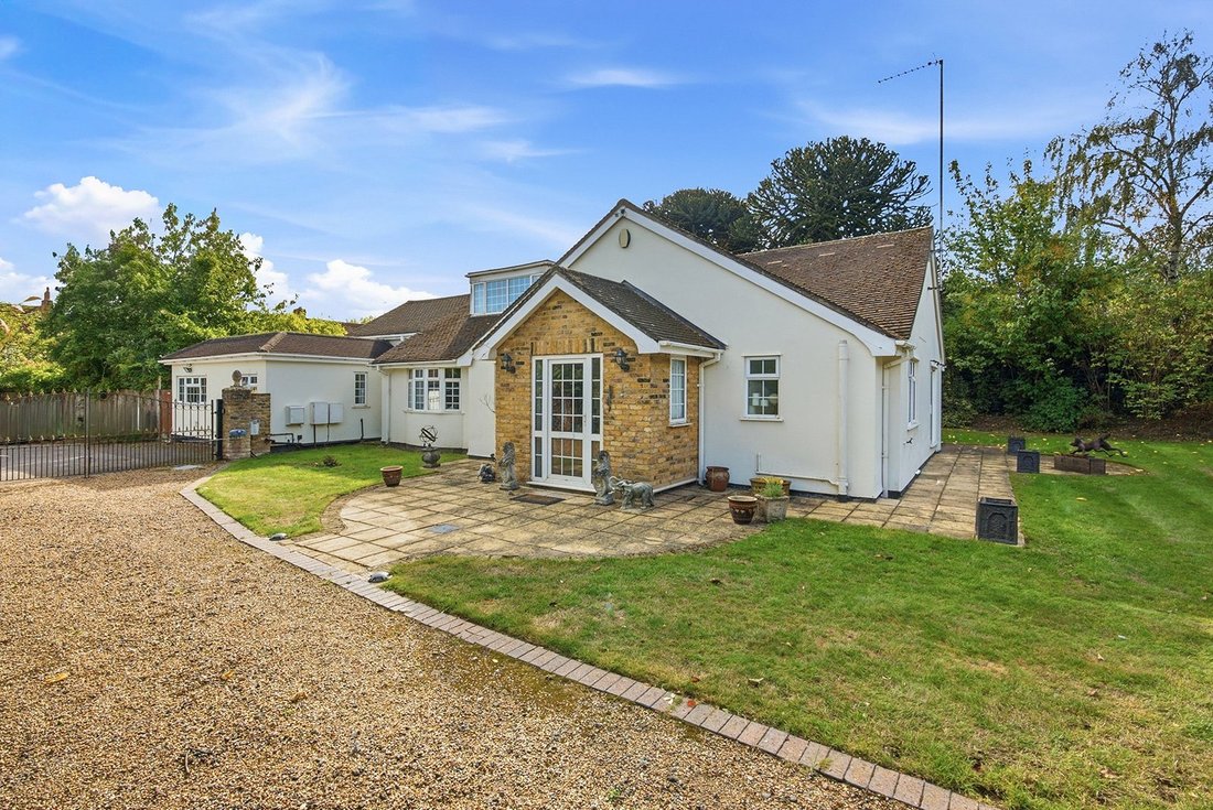 House in Denham, England 1 - 19066780