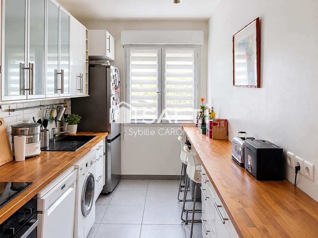 Apartment in Espaces Jeunes, Issy-les-Moulineaux, France 3 - 19067863