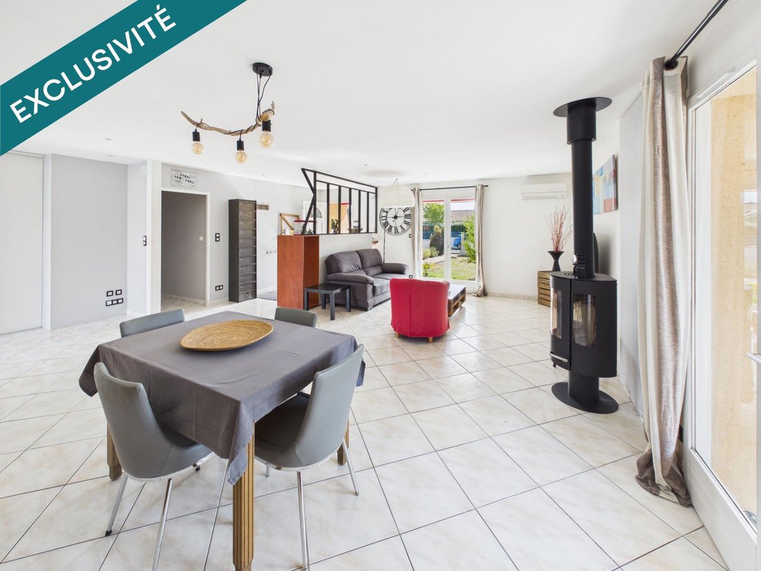 House in Saint-Medard-en-Jalles, Nouvelle-Aquitaine, France 4 - 19067877