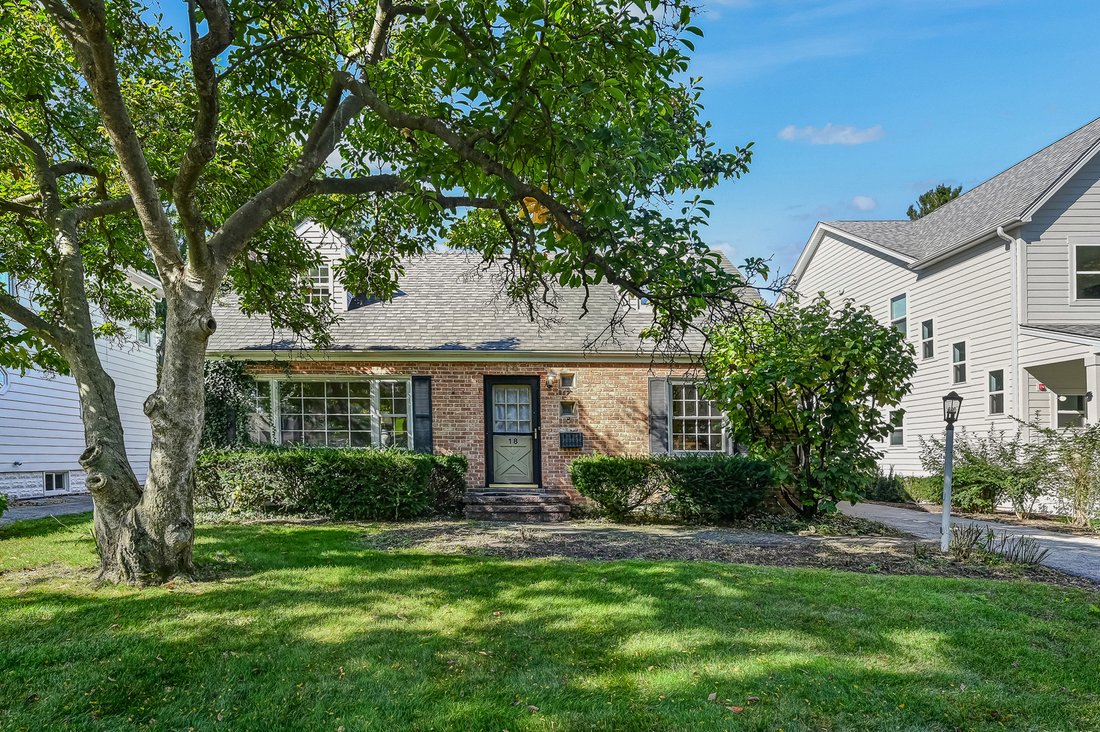 House in Clarendon Hills, Illinois, United States 1 - 19067454