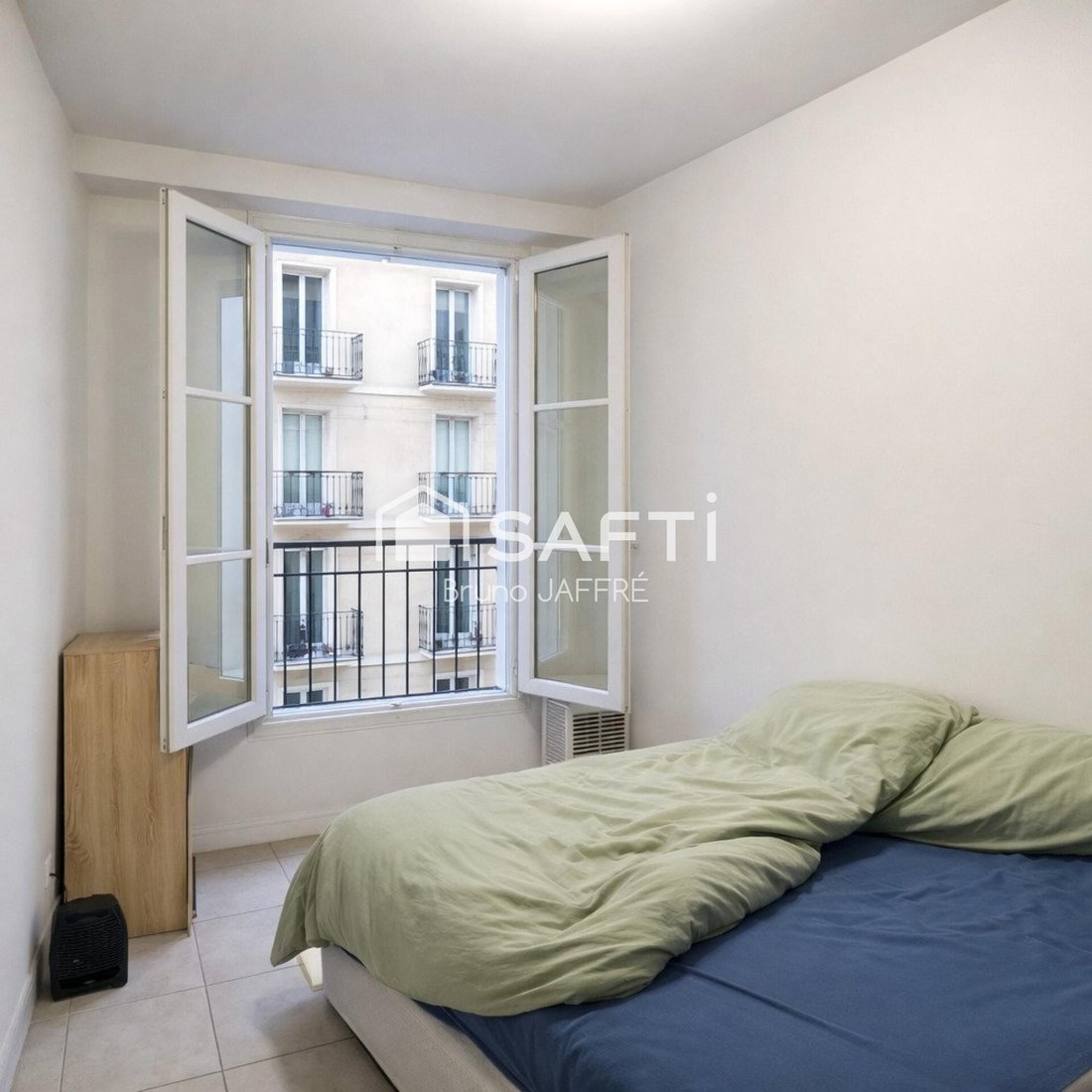 Apartment in Saint Lambert, Paris 15e Arrondissement, Paris 4 - 19067881