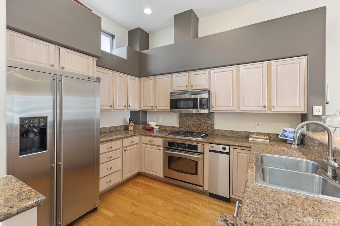 Condo in San Francisco, California, United States 3 - 19066046