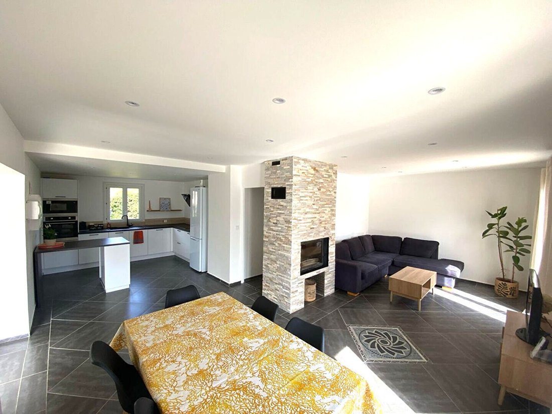 Villa en Garéoult, Provenza-Alpes-Costa Azul, Francia 4 - 19067752