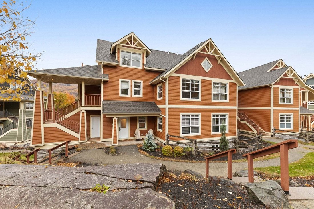 Condominio en Mont-Tremblant, Quebec, Canadá 1 - 19067022